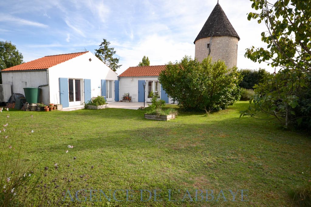 Maison à vendre, 104m², Pont-l'Abbé-d'Arnoult