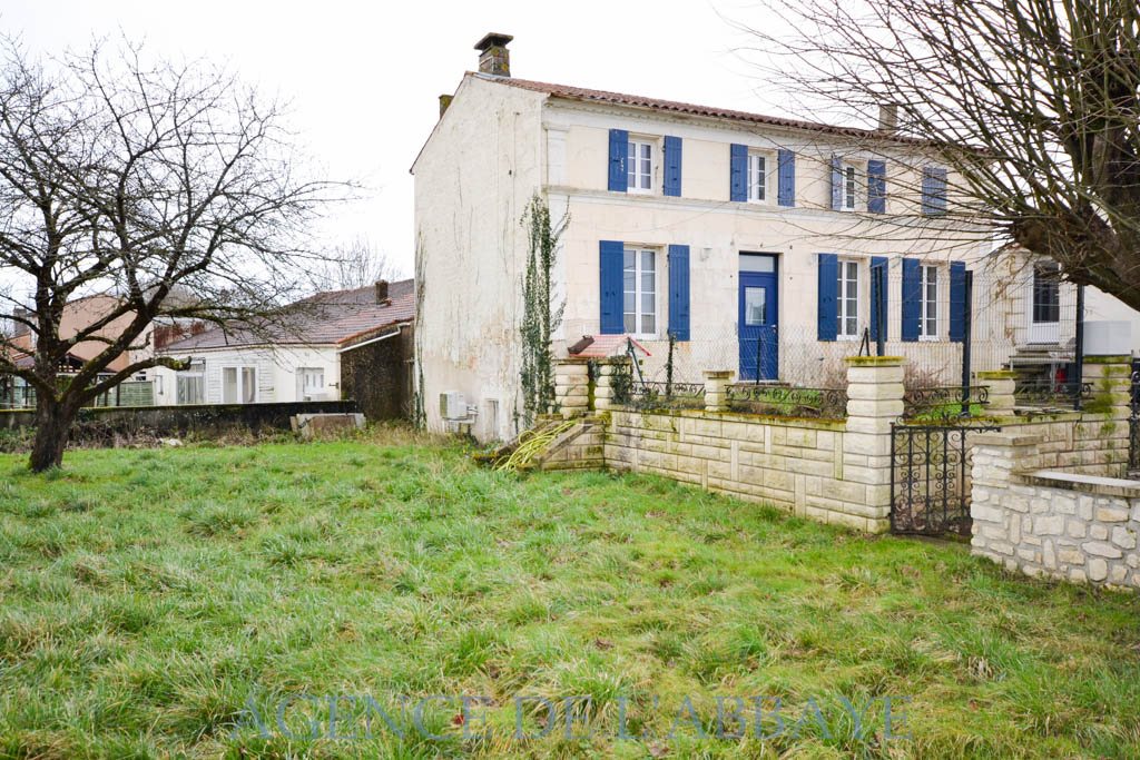 Maison à vendre, 172m², Saint-Savinien