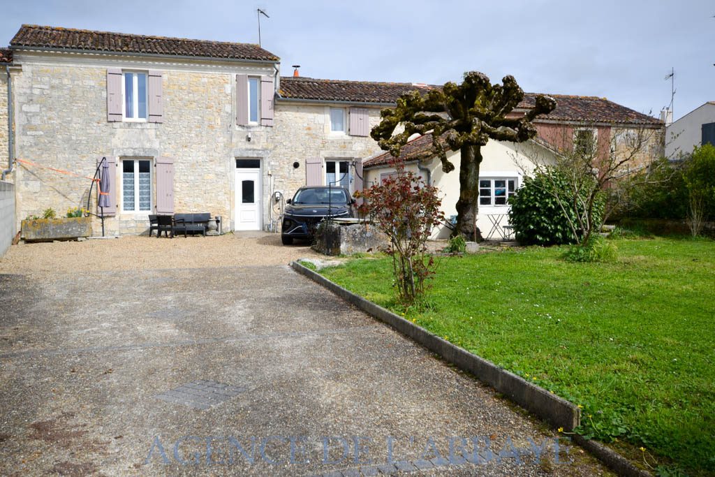 Maison à vendre, 200m², Montpellier-de-Médillan