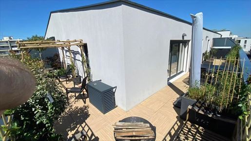 Appartement 4 pièces 81 m² · à Bordeaux · 81 m² · 389 000 €