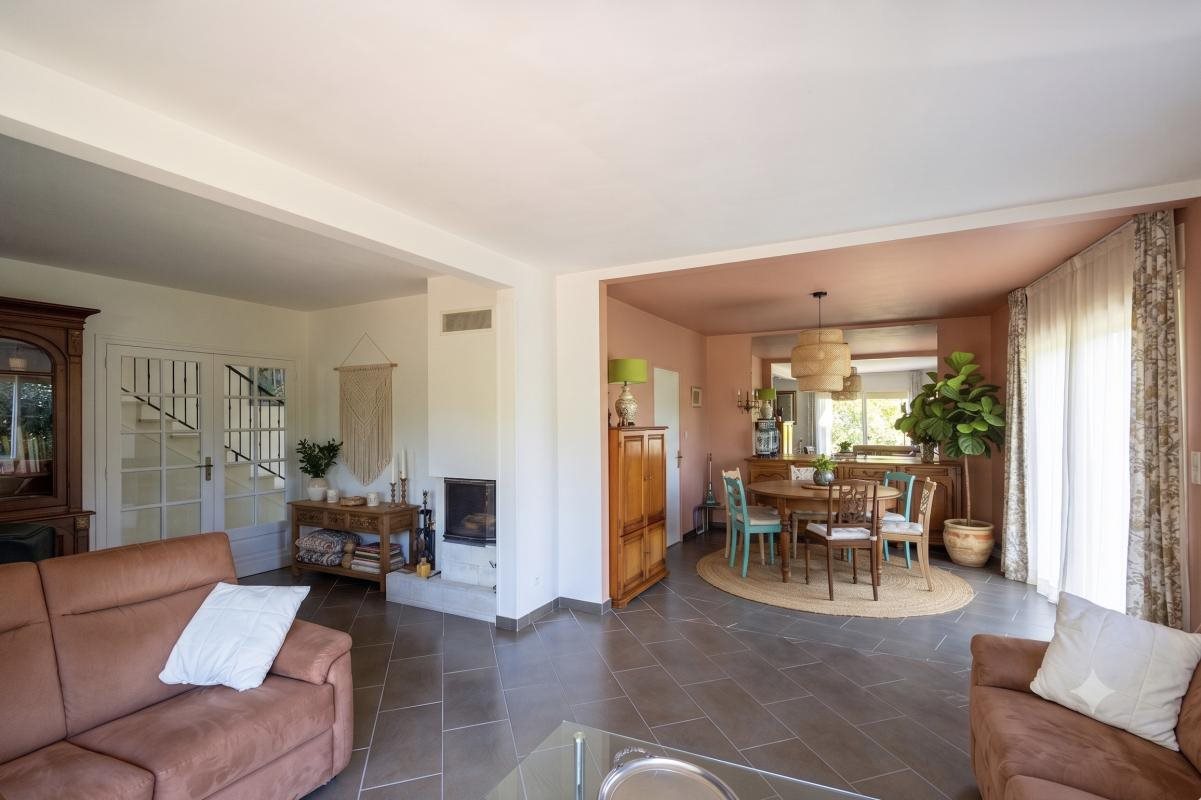 Maison à vendre, 175m², Carbon-Blanc