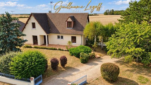 Maison 6 pièces 153 m² · à Ségry · 153 m² · 165 000 €