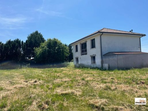 Maison 4 pièces 120 m² · à Sainte-Livrade-sur-Lot · 120 m² · 169 899 €