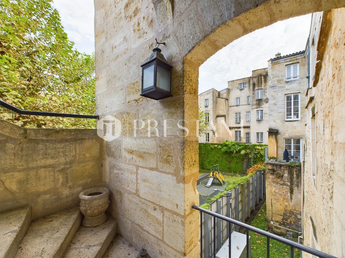 Appartement – Bordeaux, Les Pins-Francs, Caudéran - Vue 2