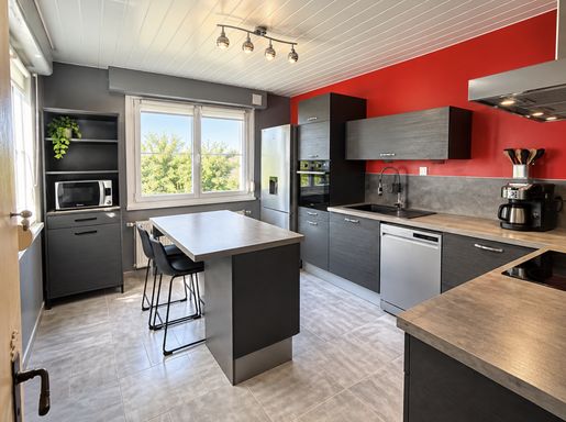 Maison 7 pièces 146 m² · à Champagney · 146 m² · 227 000 €