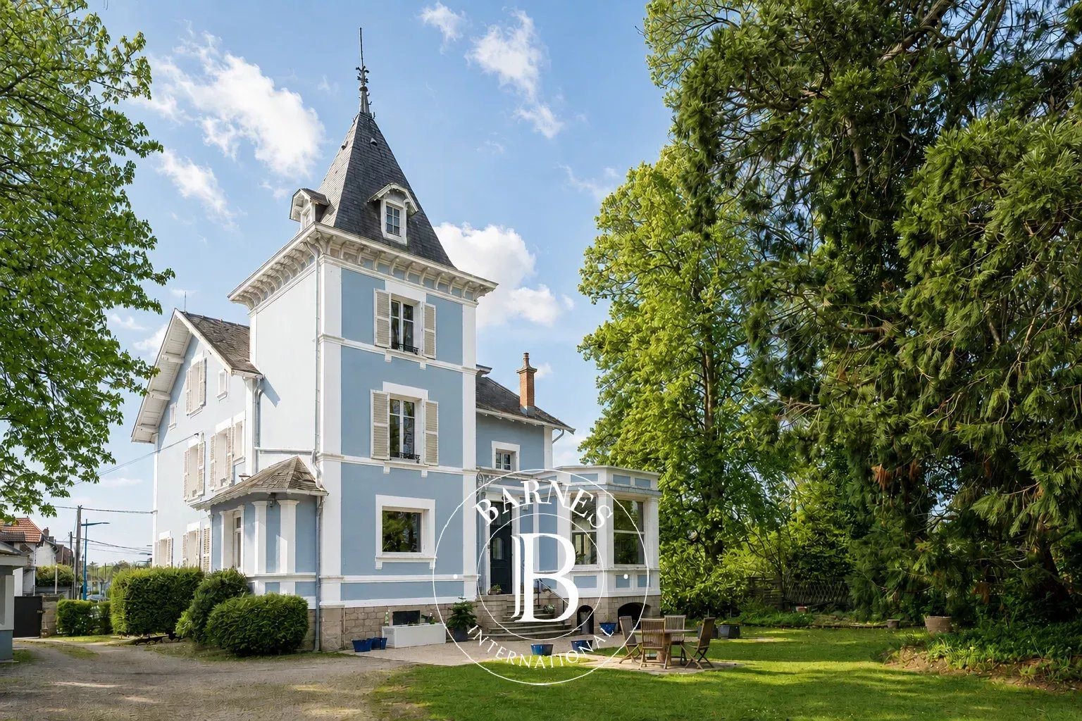 Maison à vendre, 435m², Thaon-les-Vosges