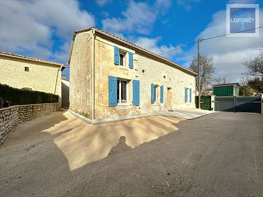 Maison 5 pièces 133 m² · à Jonzac · 133 m² · 187 000 €