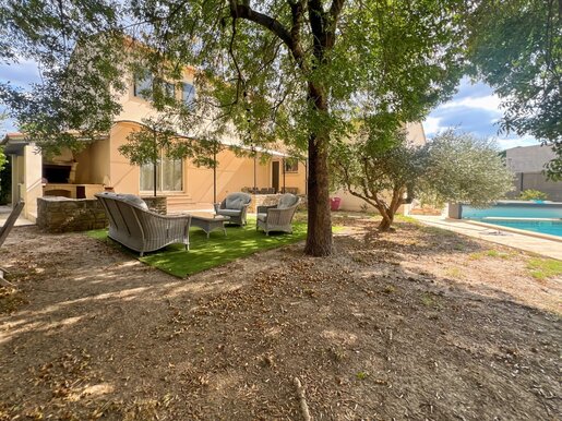 Maison 5 pièces 168 m² · à Uzès · 168 m² · 459 000 €