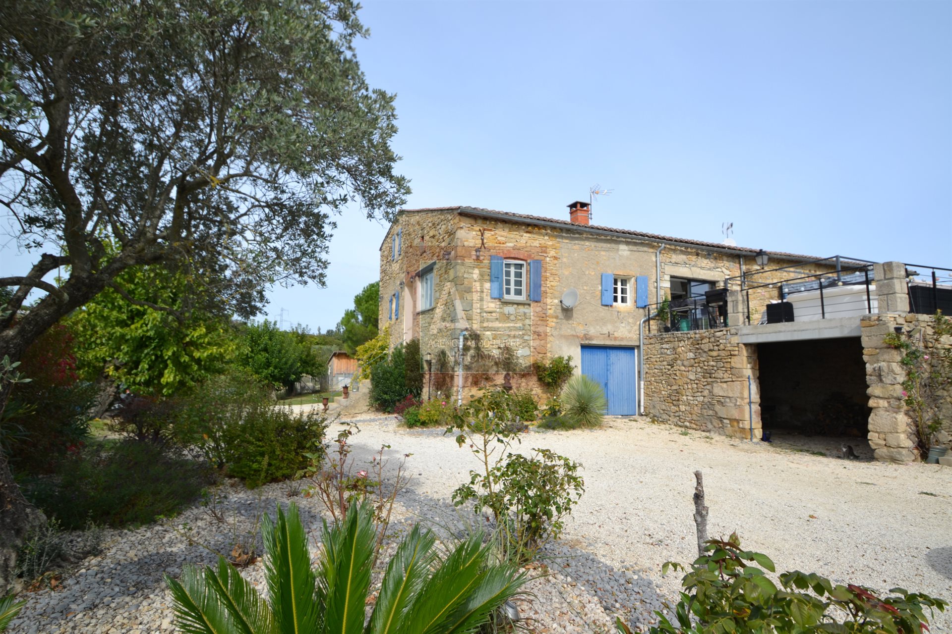 Maison à vendre, 244m², Bessas