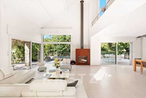 Maison 6 pièces 280 m² · à Chessy · 280 m² · 1 790 000 €