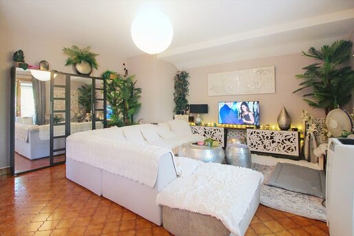 Maison 8 pièces 202 m² · à Thônes · 202 m² · 925 600 €