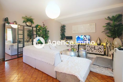Maison 8 pièces 202 m² · à Thônes · 202 m² · 925 600 €