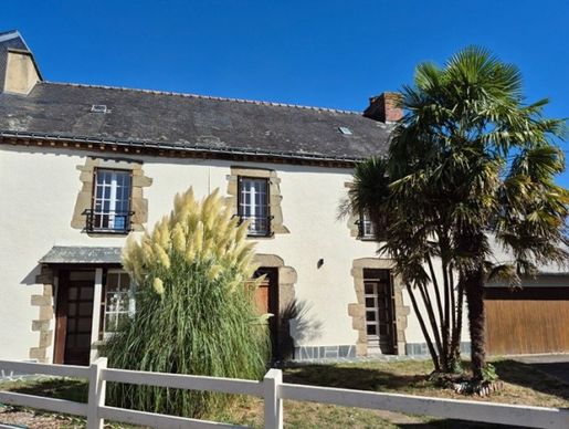 Maison 130 m² · à Mauron · 130 m² · 184 600 €
