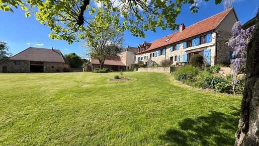 Maison 7 pièces 177 m² · à La Guiche · 177 m² · 375 000 €