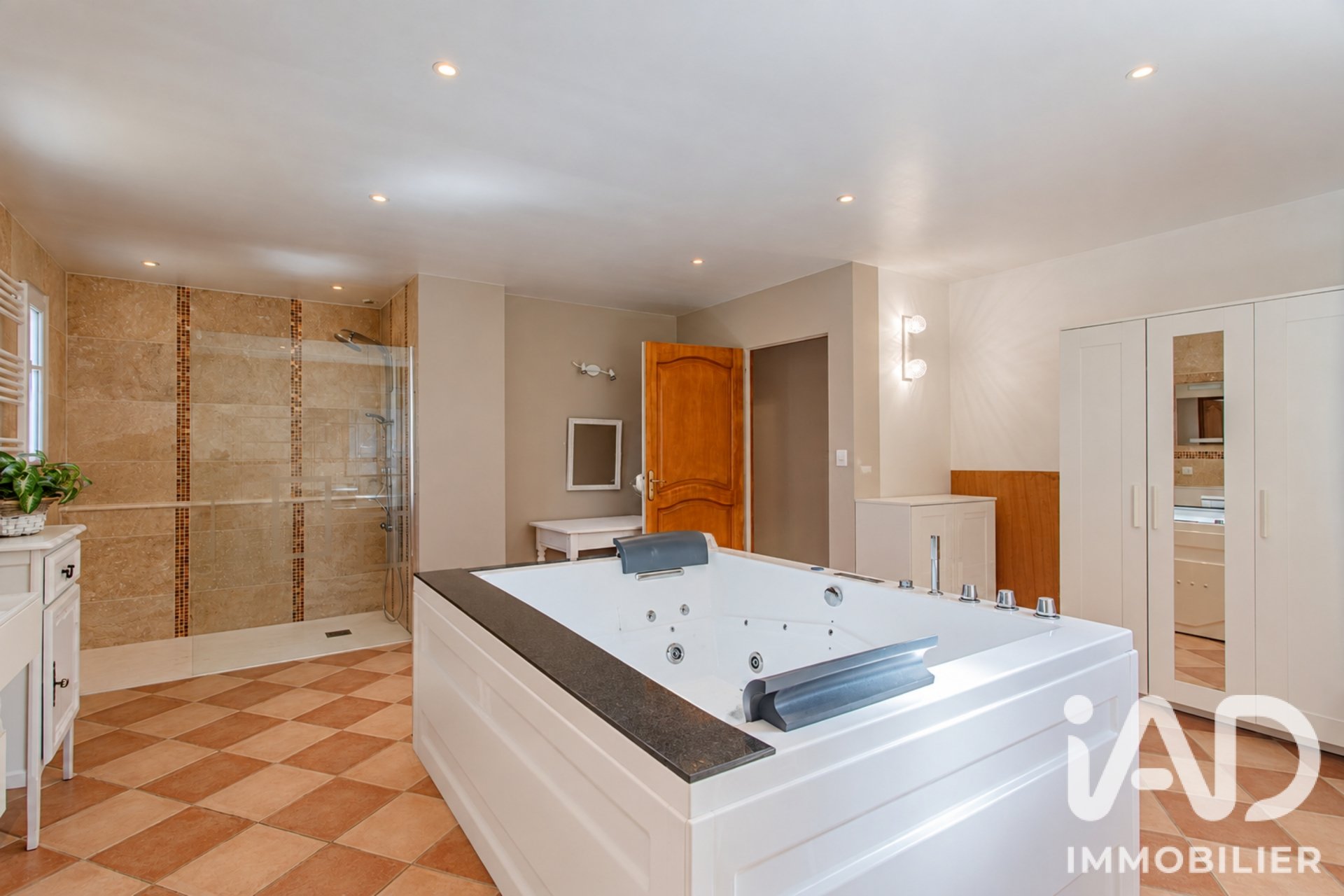 Maison à vendre, 360m², Tarascon