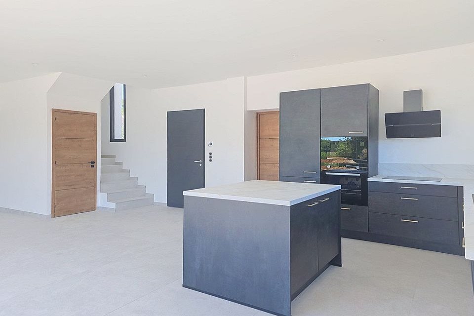Maison à vendre, 102m², Lorgues