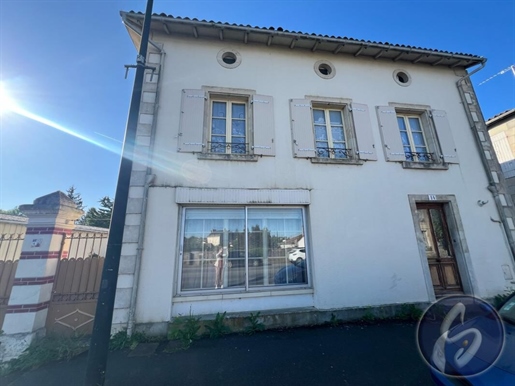 Maison 6 pièces 197 m² · à Saint-Maixent-l'Ecole · 197 m² · 169 400 €