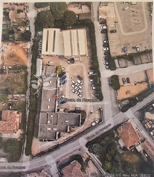 Local commercial 2000 m² · à Le Cannet · 2 000 m² · 2 300 000 €