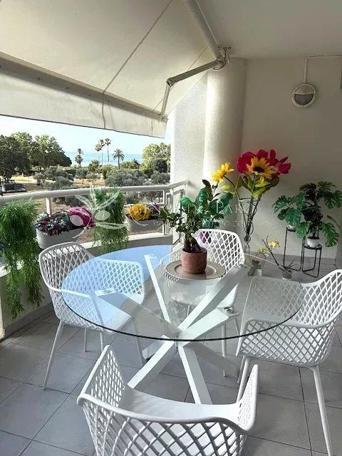 Charming two-room apartment Antibes les pins - Vue 6
