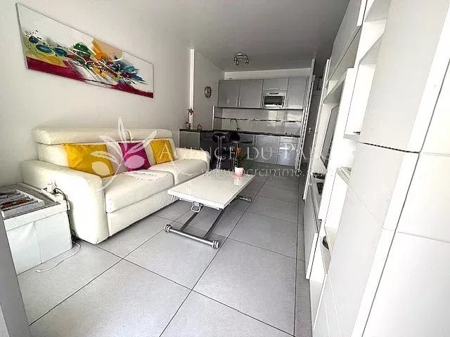 Charming two-room apartment Antibes les pins - Plus