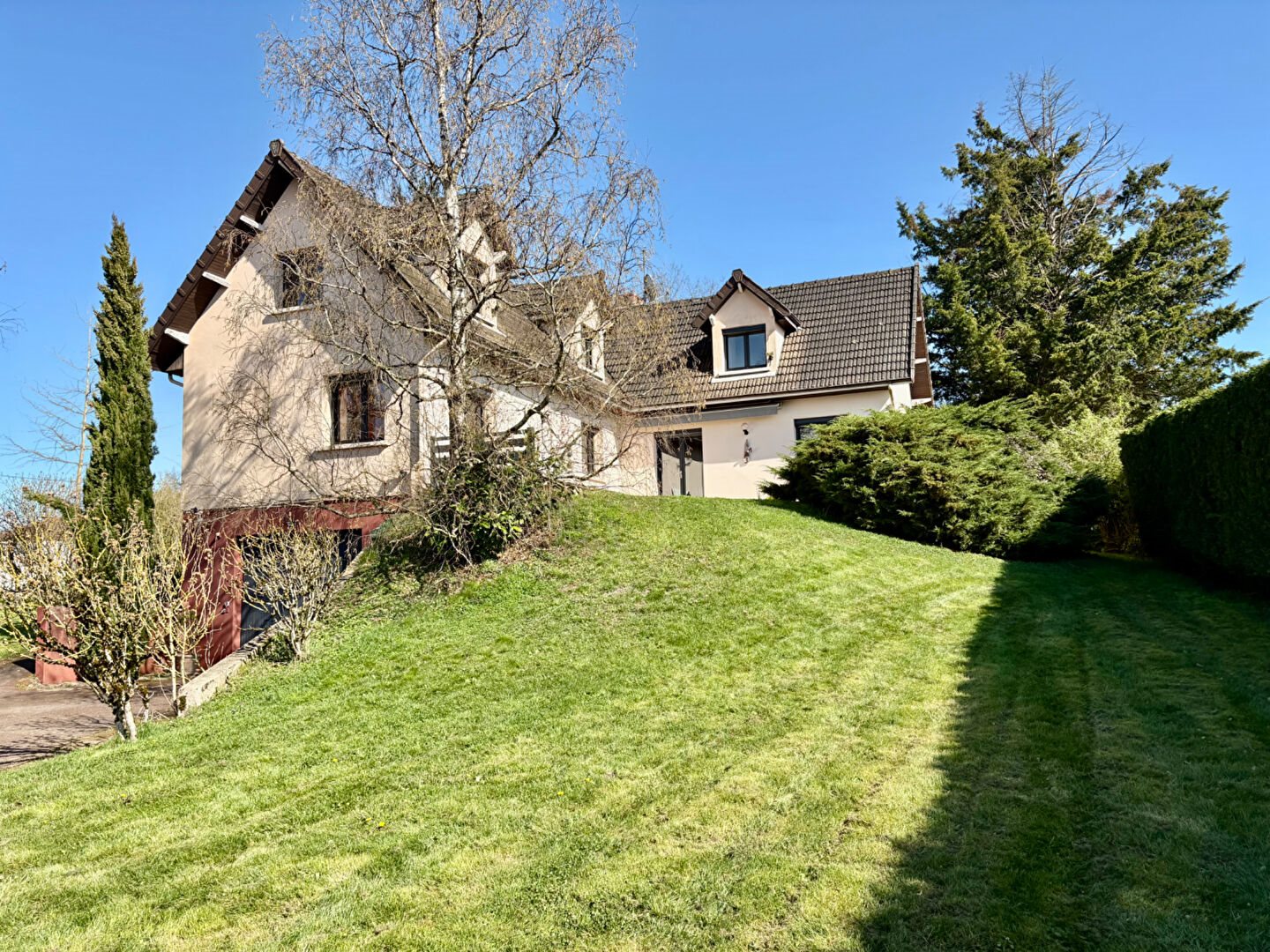 Maison à vendre, 187m², Montceau-les-Mines