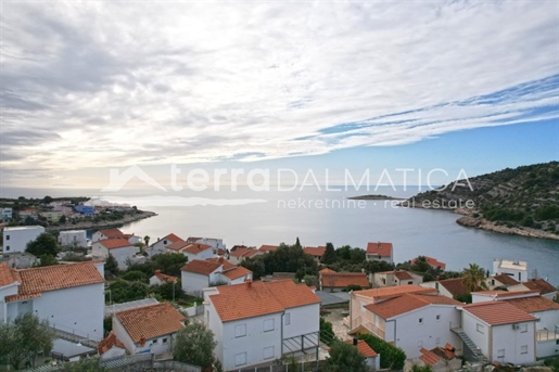 Ferienwohnung mit Loggia, Meerblick und Parkplatz - Stivašni