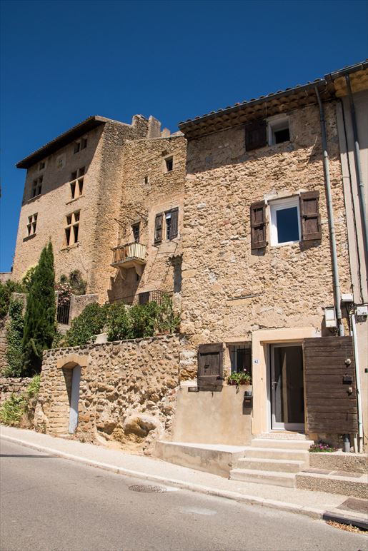 Maison 5 pièces 97 m² · à Vaugines · 97 m² · 295 000 €