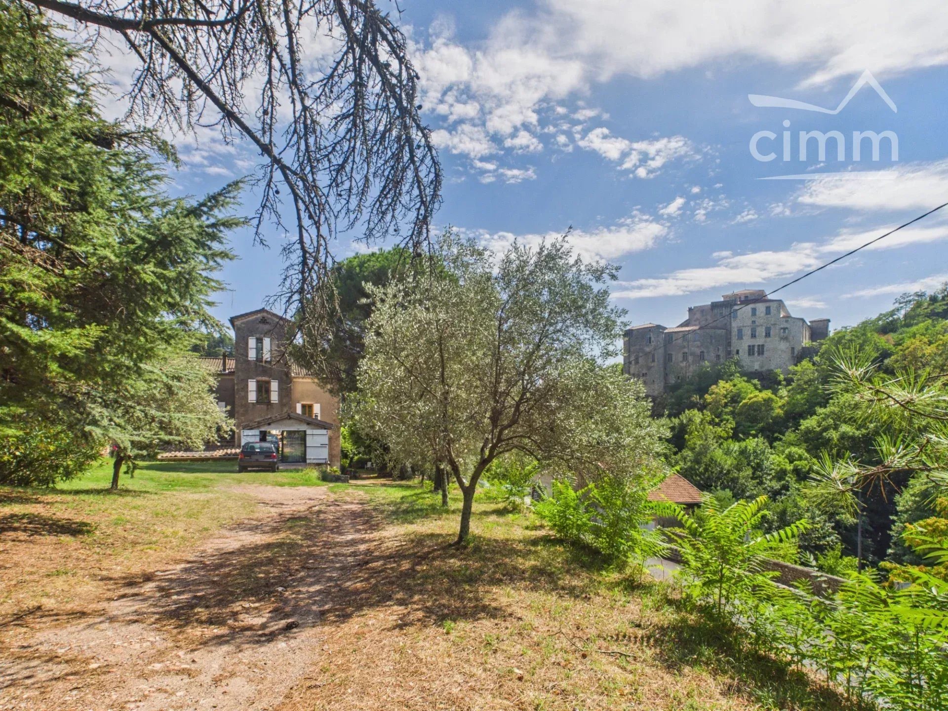 Maison à vendre, 316m², Largentière