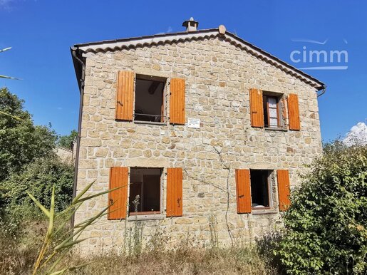 Maison 3 pièces 696 m² · à Lablachère · 696 m² · 1 200 000 €