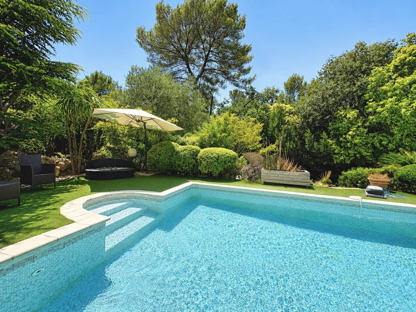 Maison à vendre, 240m², La Roquette-sur-Siagne