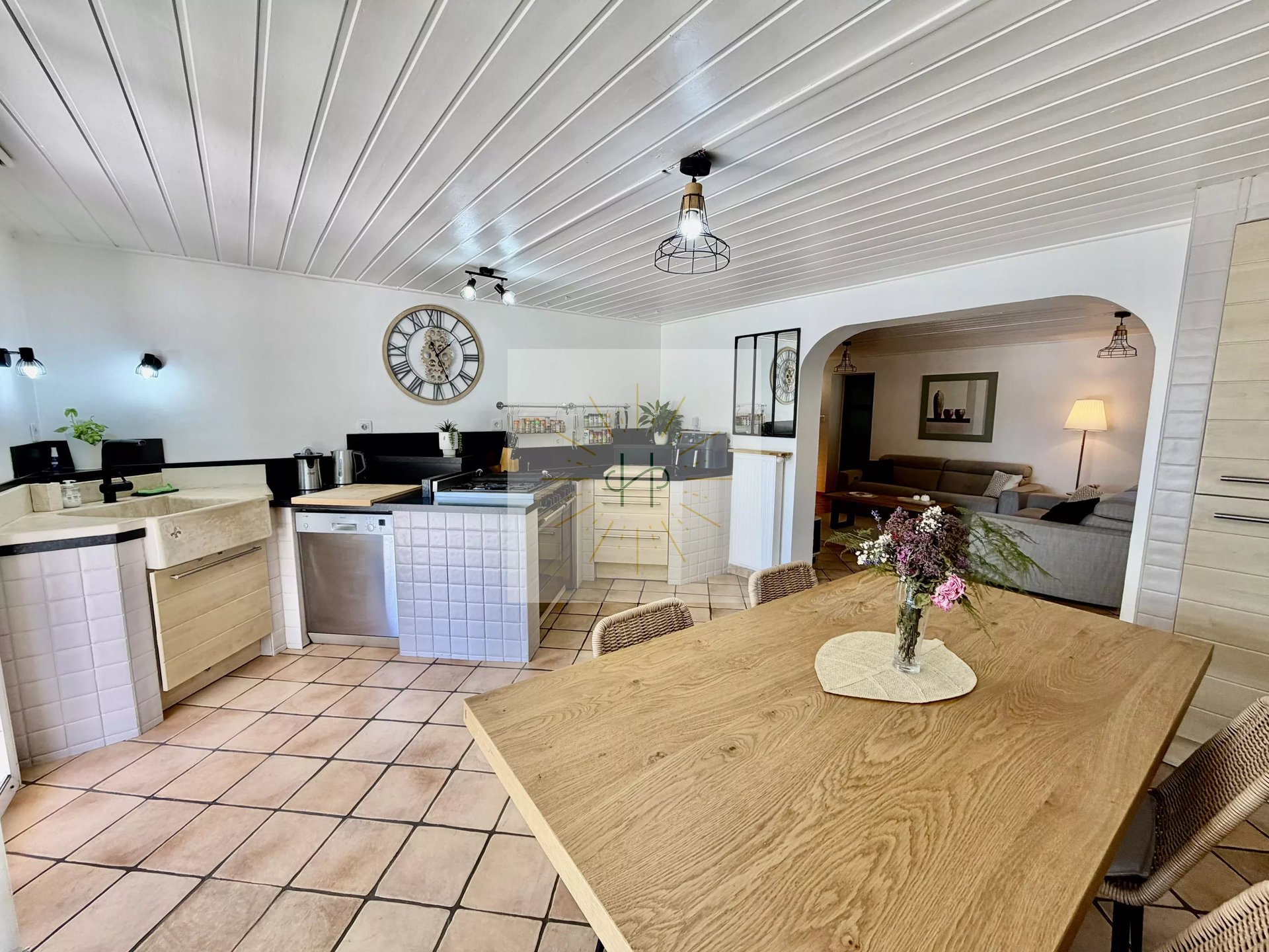Maison à vendre, 300m², La Garde-Adhémar