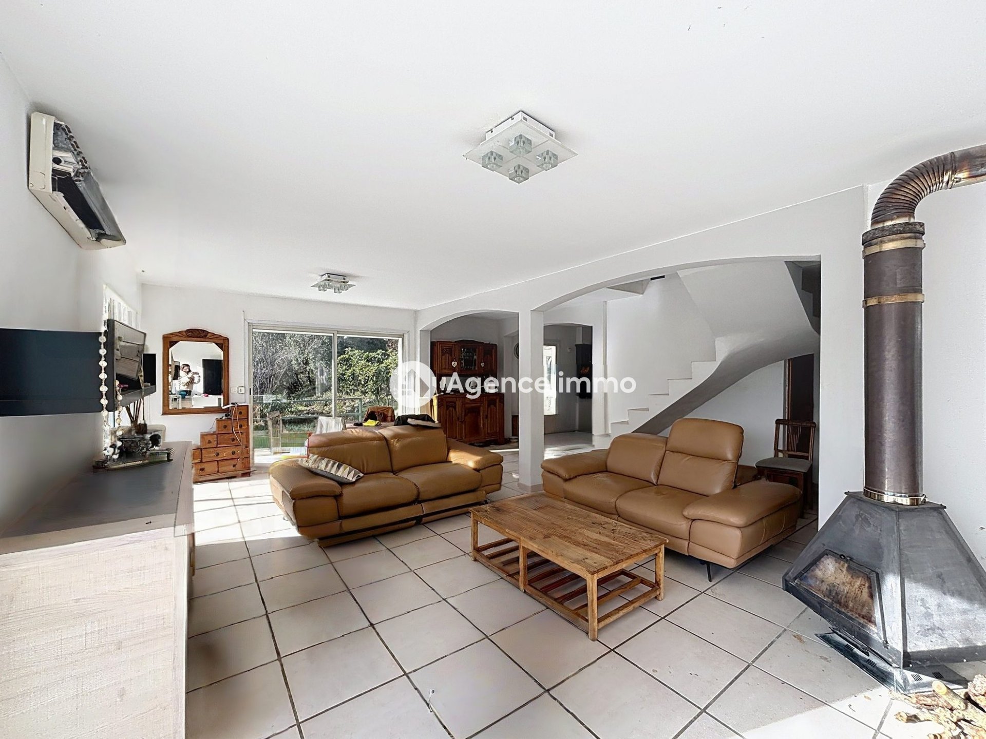 Maison à vendre, 145m², Sainte-Anastasie-sur-Issole
