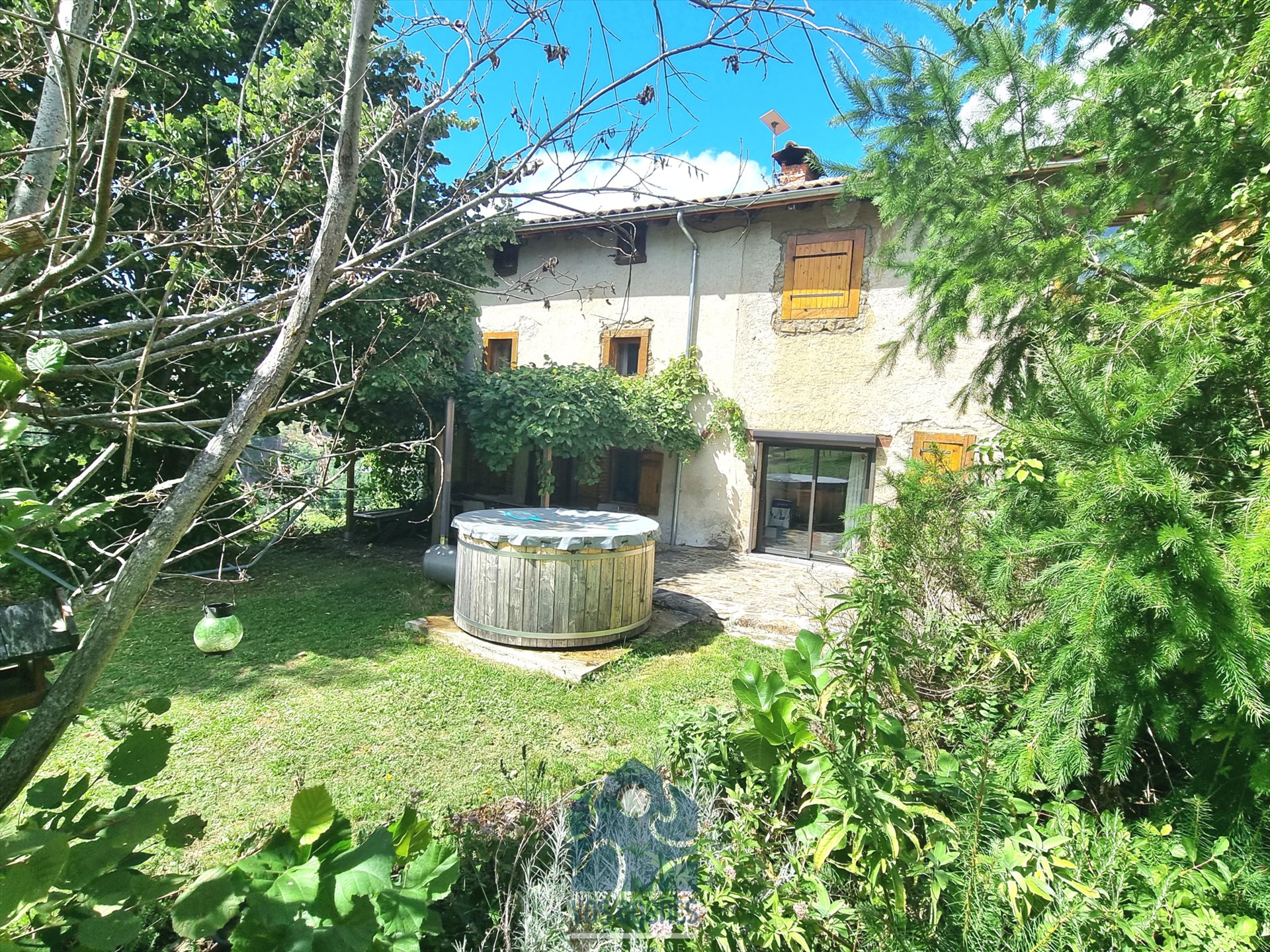 Maison à vendre, 143m², Bertignat