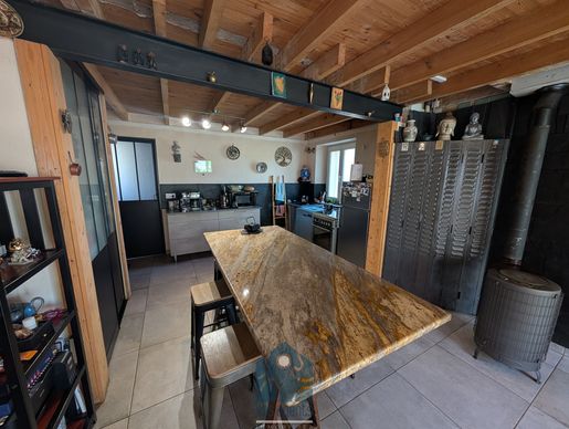 Maison 3 pièces 67 m² · à Arlanc · 67 m² · 85 000 €