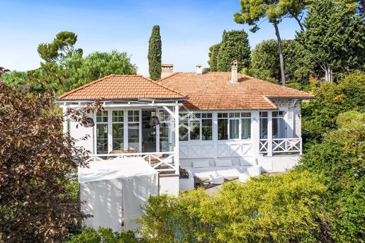Maison 6 pièces 184 m² · à Cannes · 184 m² · 1 990 000 €