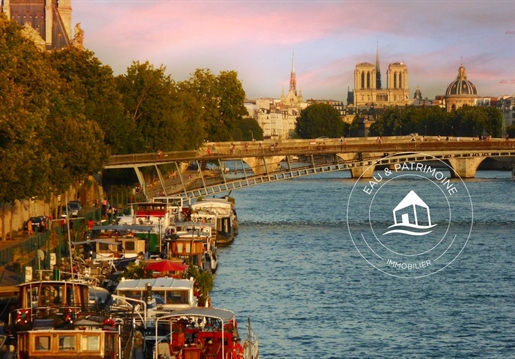 Péniche mit Blick auf den Eiffelturm und das Musée d'Orsay – 80 m2 – Paris 1er
