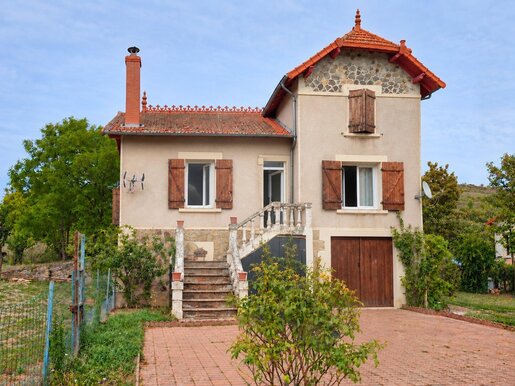 Maison 6 pièces 160 m² · à Nonette-Orsonnette · 160 m² · 219 420 €