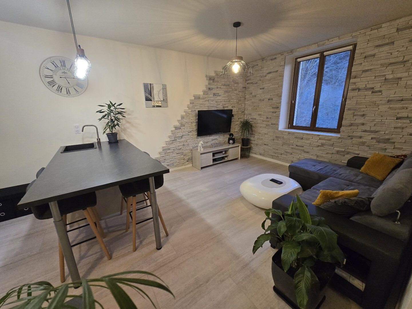 Maison à vendre, 323m², Salmiech