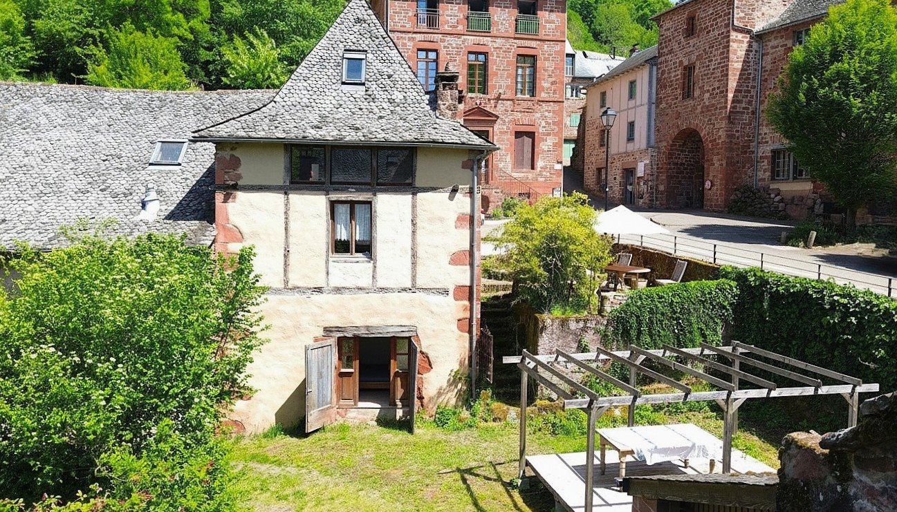 Maison à vendre, 150m², Villecomtal