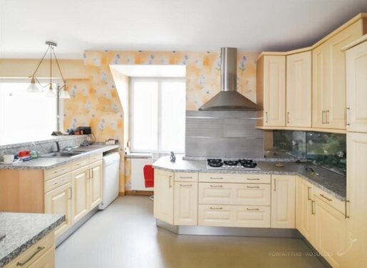 Maison 9 pièces 245 m² · à Wittenheim · 245 m² · 439 000 €