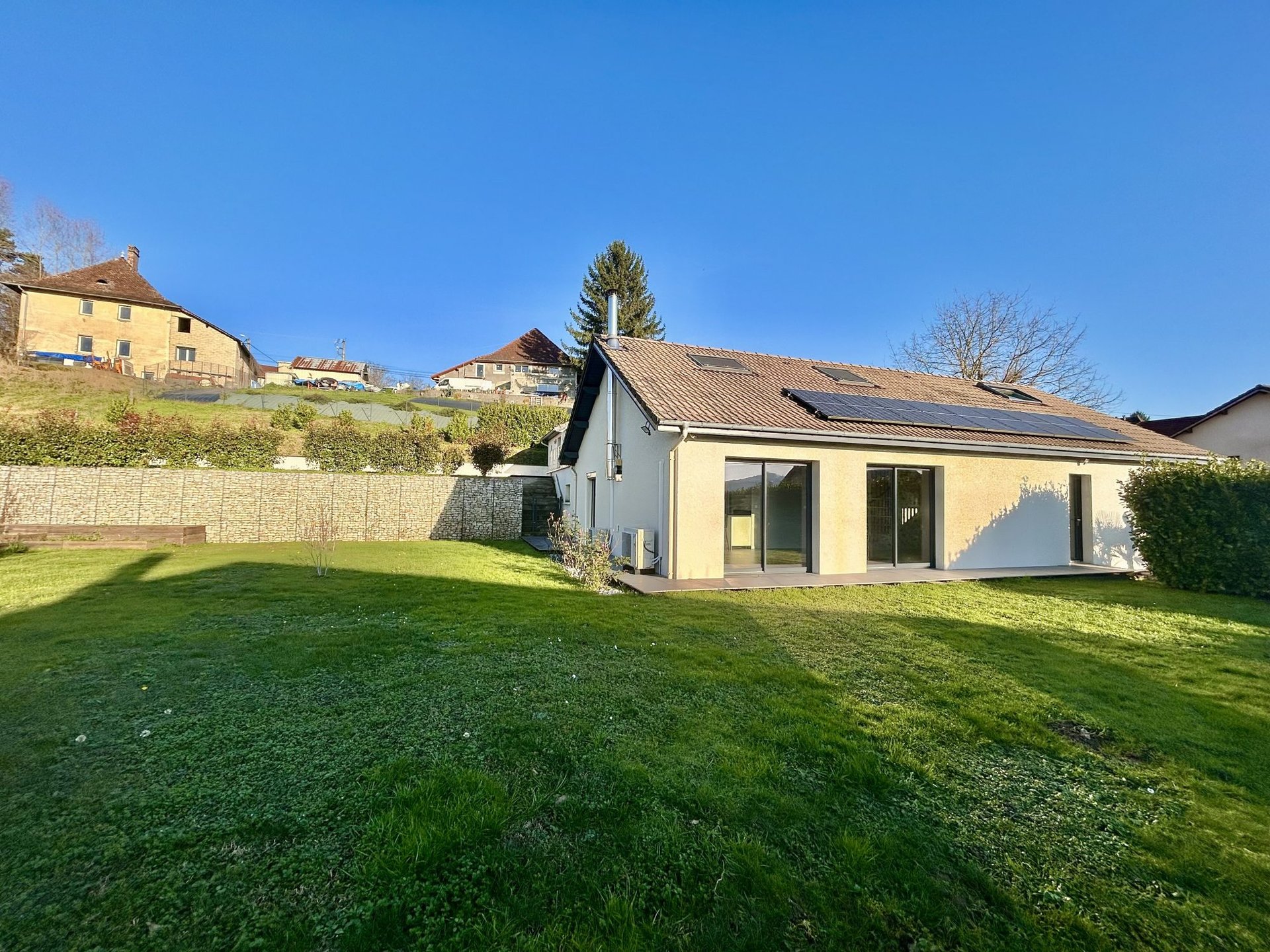 Maison à vendre, 120m², Belmont-Tramonet