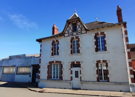 Maison 5 pièces 125 m² · à Préveranges · 125 m² · 109 000 €