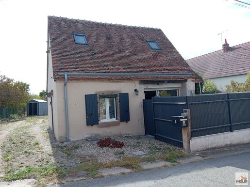 Maison 2 pièces 44 m² · à Châteaumeillant · 44 m² · 66 000 €