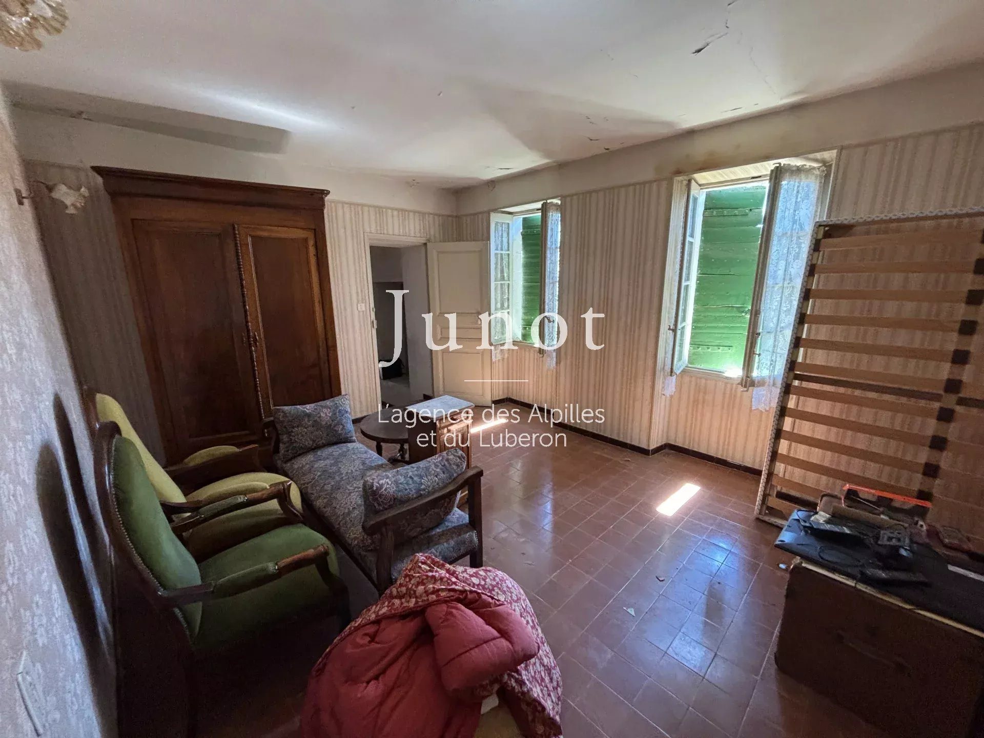 Maison à vendre, 150m², Aureille