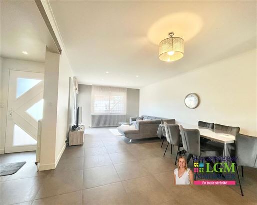 Maison 4 pièces 131 m² · à La Roche-sur-Yon · 131 m² · 262 000 €