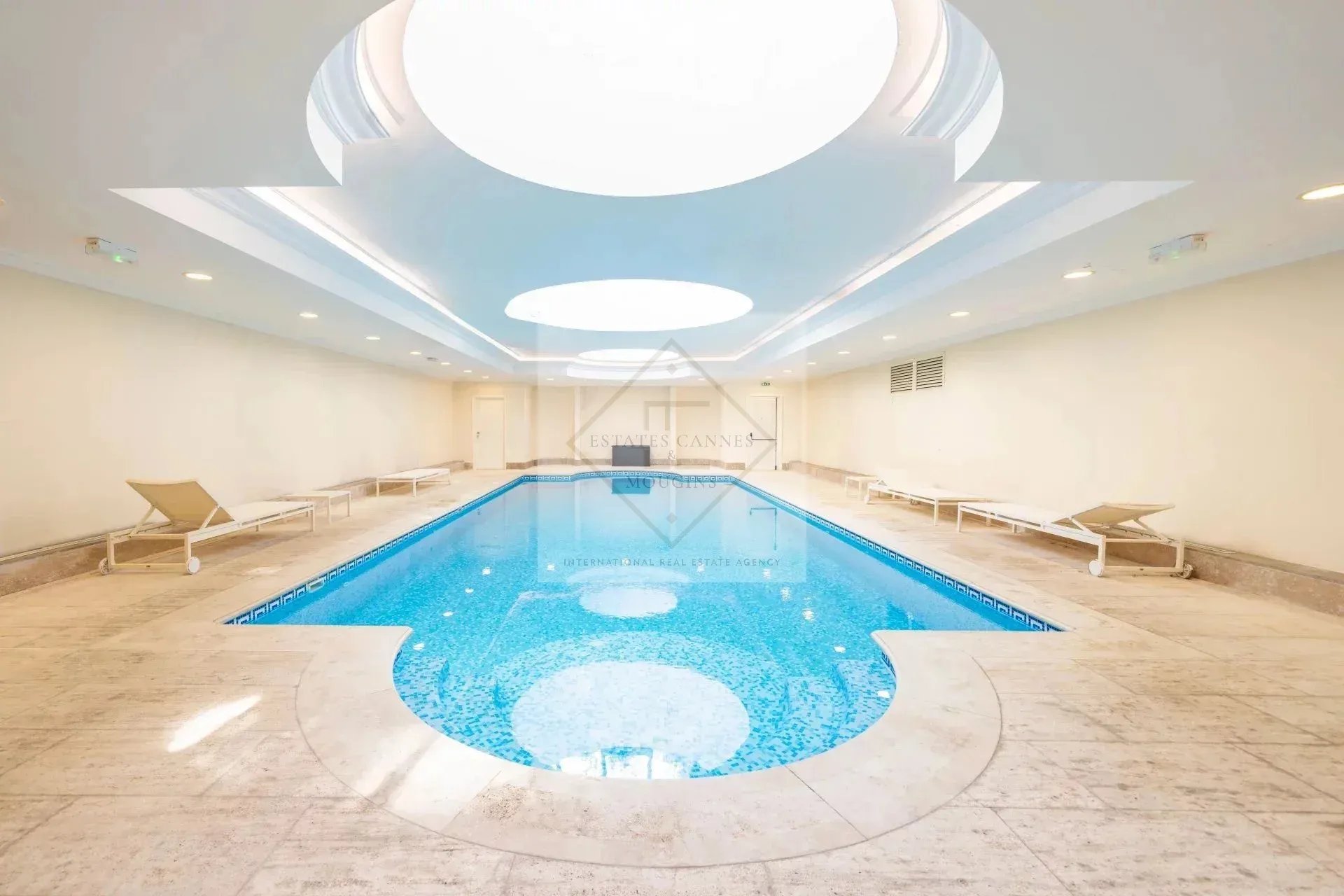 Appartement à louer, 104m², Cannes