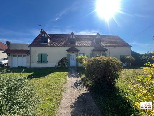 Maison 4 pièces 148 m² · à Saint-Saturnin · 148 m² · 149 000 €