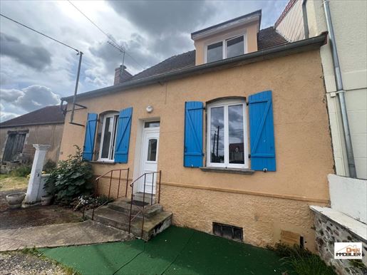 Maison 4 pièces 98 m² · à Urciers · 98 m² · 54 000 €