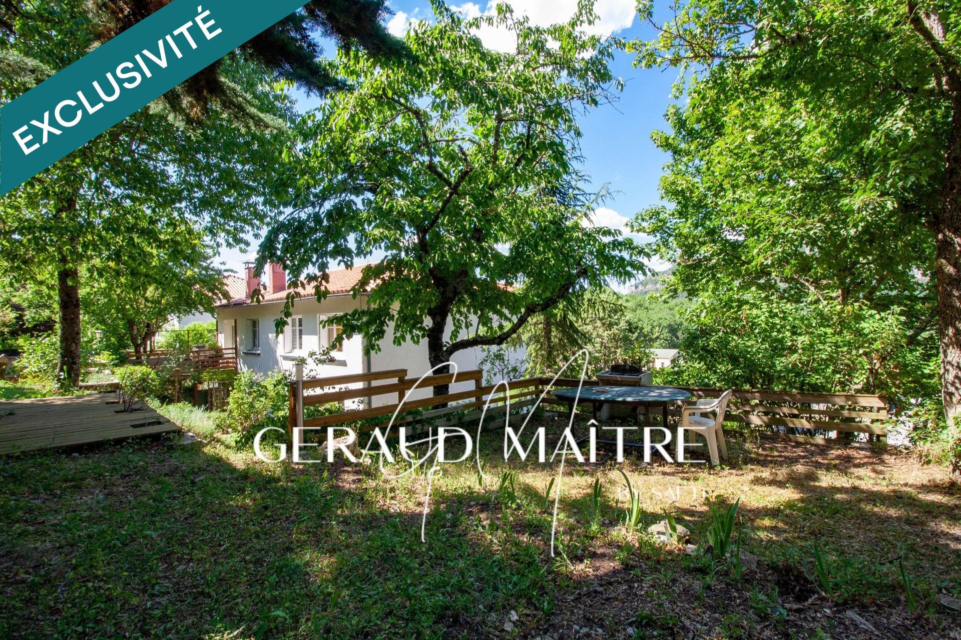 Maison à vendre, 196m², Roquefort-sur-Soulzon