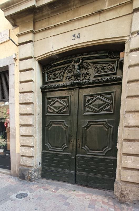 EXCLUSIVE! Invest in history! A classical hôtel particulier with a 15th-century listed... - View 2